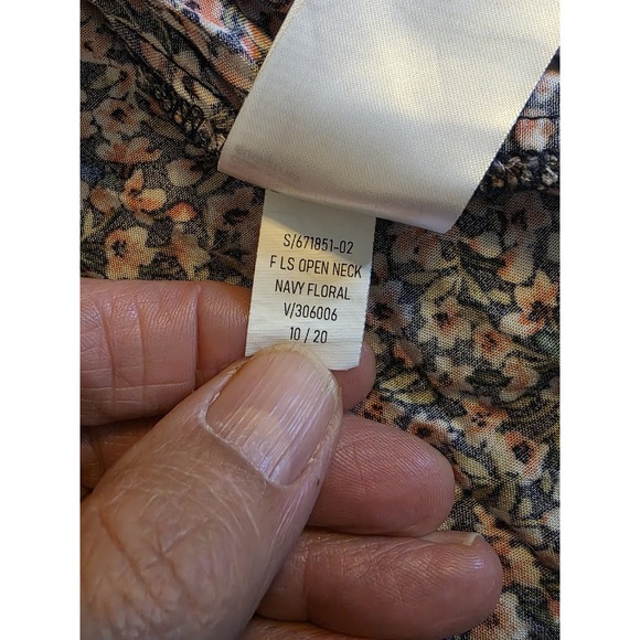 Old Navy‎ Size Large Navy Floral  Open Neck Long Sleeve Boho Cottagecore Top - Picture 6 of 8